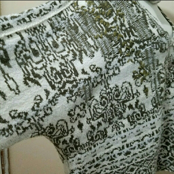 Free People size M oversized hooded wool sweater - Picture 2 of 4